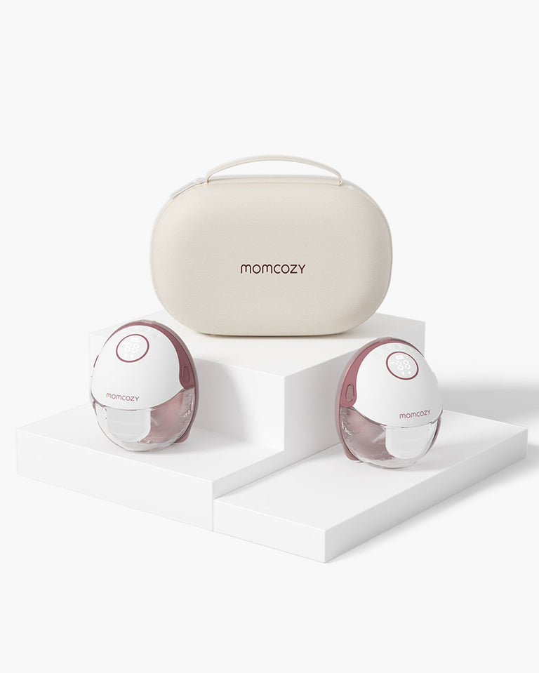 Translation missing: de.Momcozy M6 hands-free breast pump set in carrying case, white and pink design