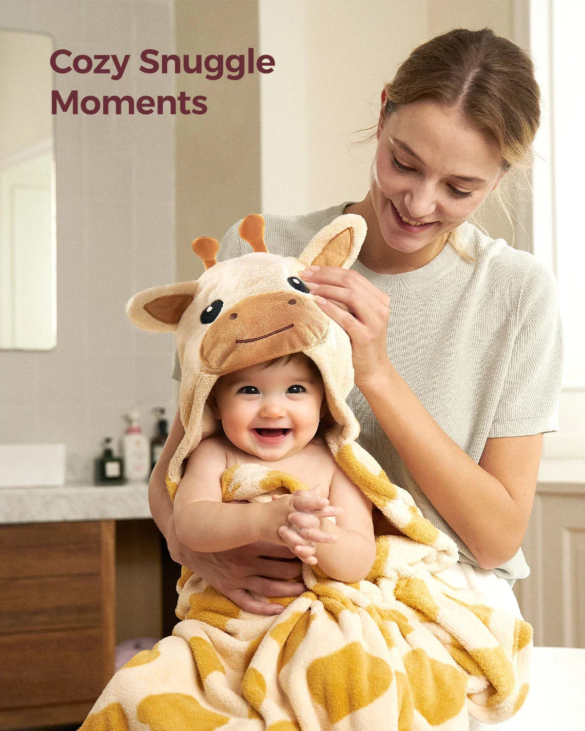 Momcozy Coral Fleece Hooded Baby Towel - Giraffe and Rabbit