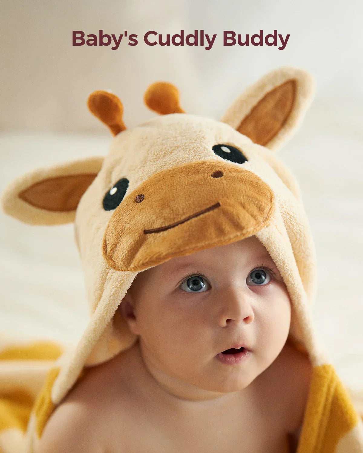 Momcozy Coral Fleece Hooded Baby Towel - Giraffe and Rabbit